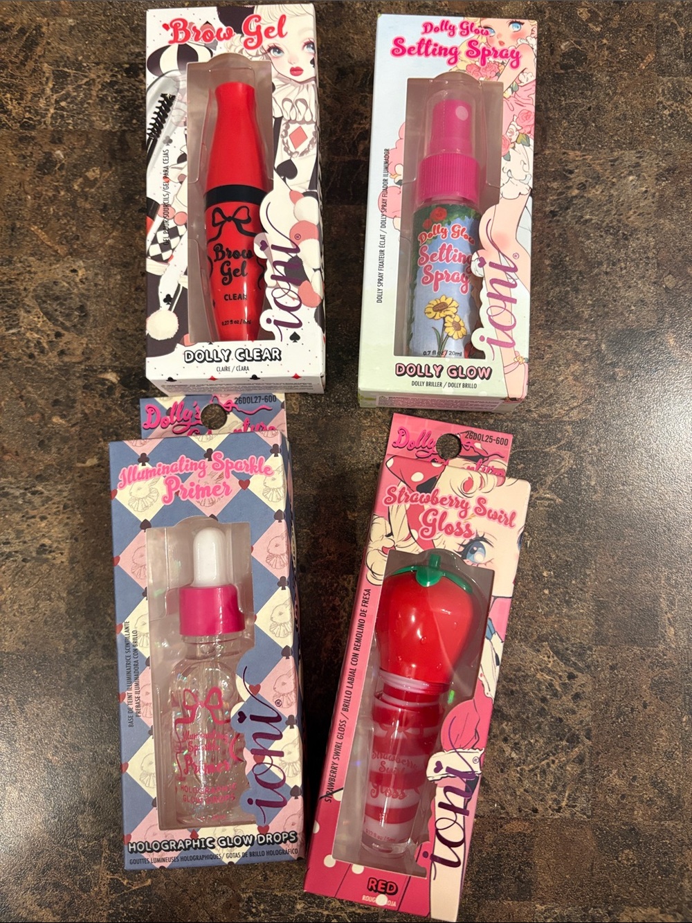 IONI- Dollcake Mini Makeup Set – Red & Pink Accent Packaging